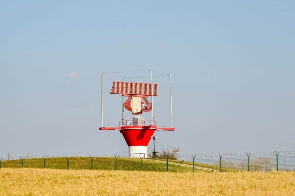 Airport radar system